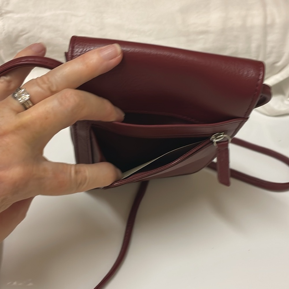 Burgundy RFID Blocking small crossbody. Bought for travel. Never used. - Picture 6 of 9
